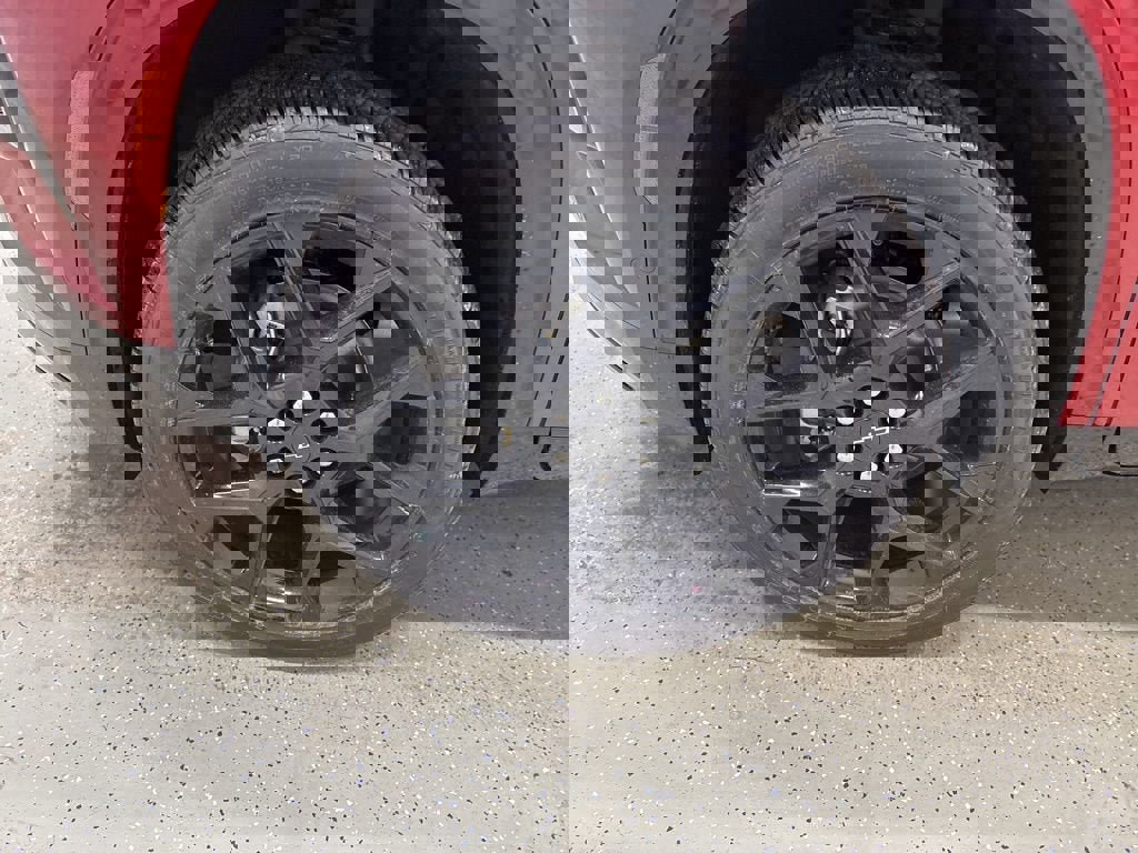 New 2026 Chevrolet Traverse RS w/ LPO, Floor Liner Package image 8