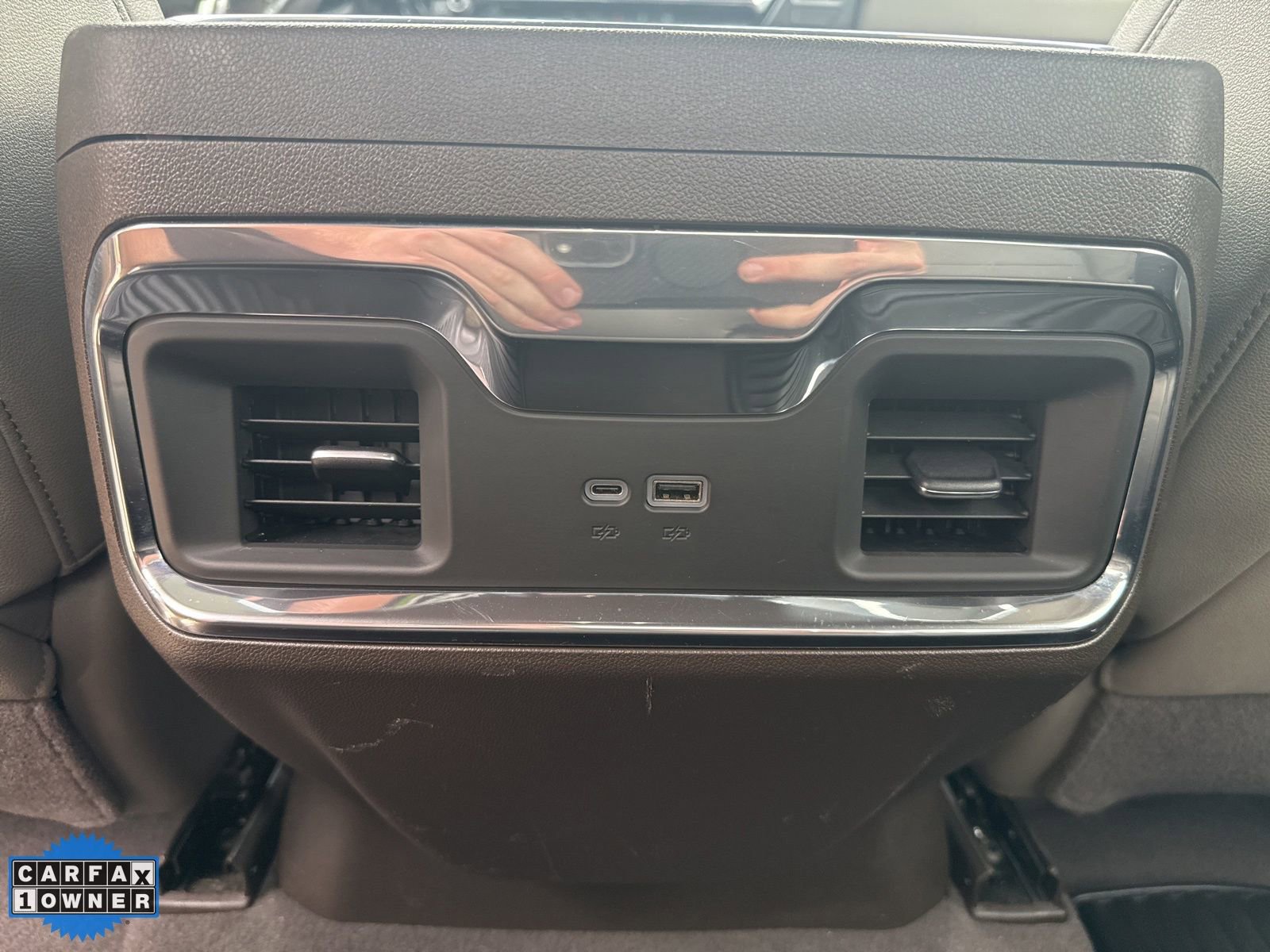 Used 2024 Chevrolet Silverado 2500 LTZ w/ LTZ Convenience Package image 26