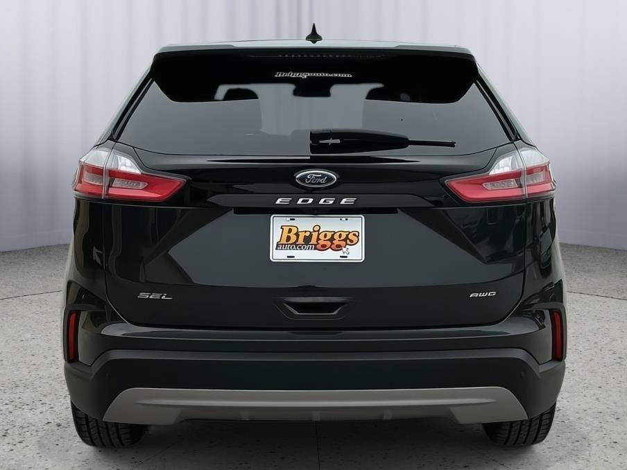 Used 2023 Ford Edge SEL w/ Convenience Package AWD/4WD image 4