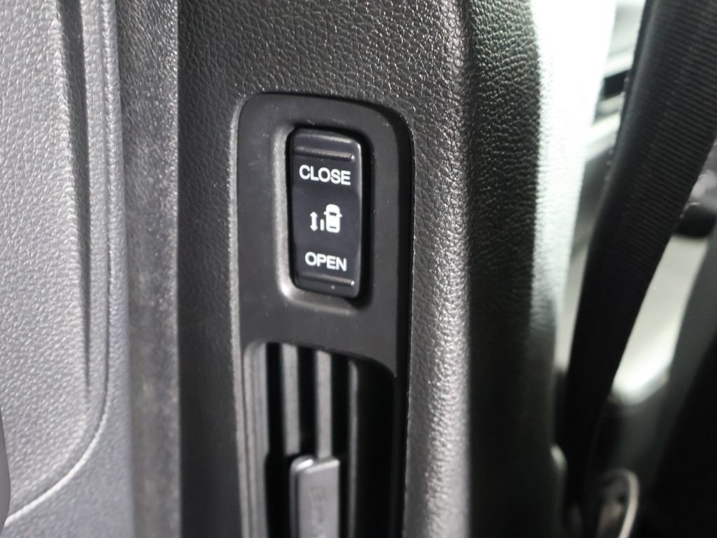 Used 2023 Honda Odyssey Touring image 37