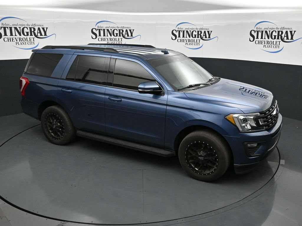 Used 2020 Ford Expedition XLT w/ Equipment Group 202A RWD image 18
