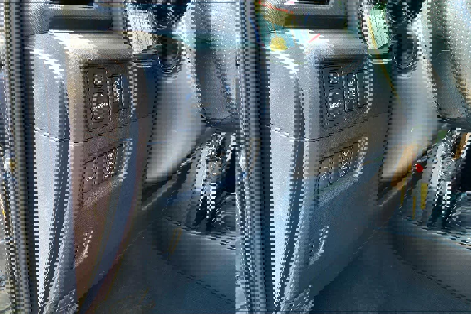 Used 2015 Toyota 4Runner Trail Premium image 32