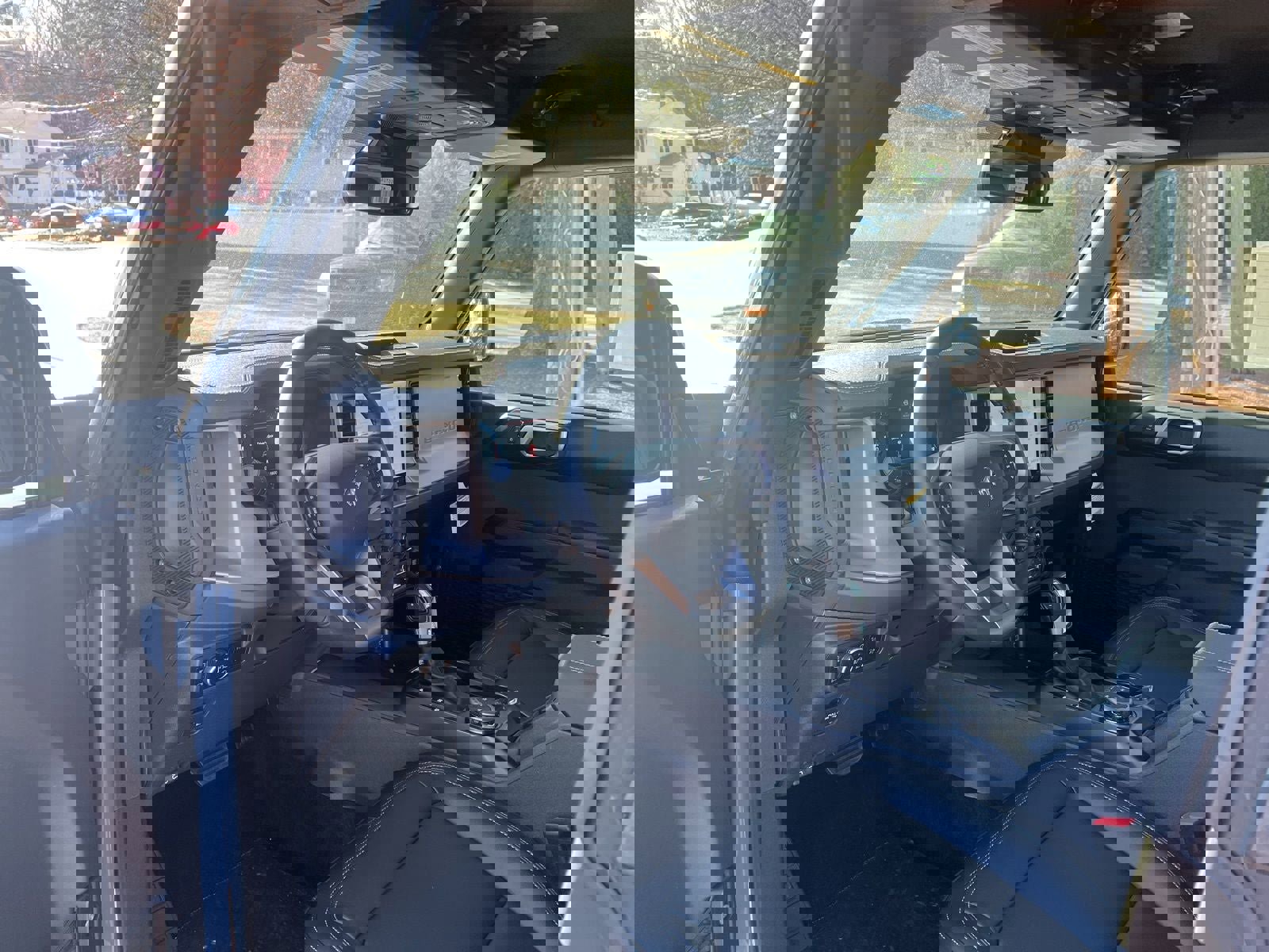 New 2025 Ford Bronco Outer Banks image 16