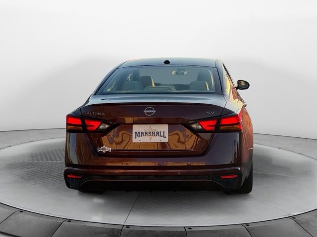 Used 2024 Nissan Altima 2.5 SV image 4