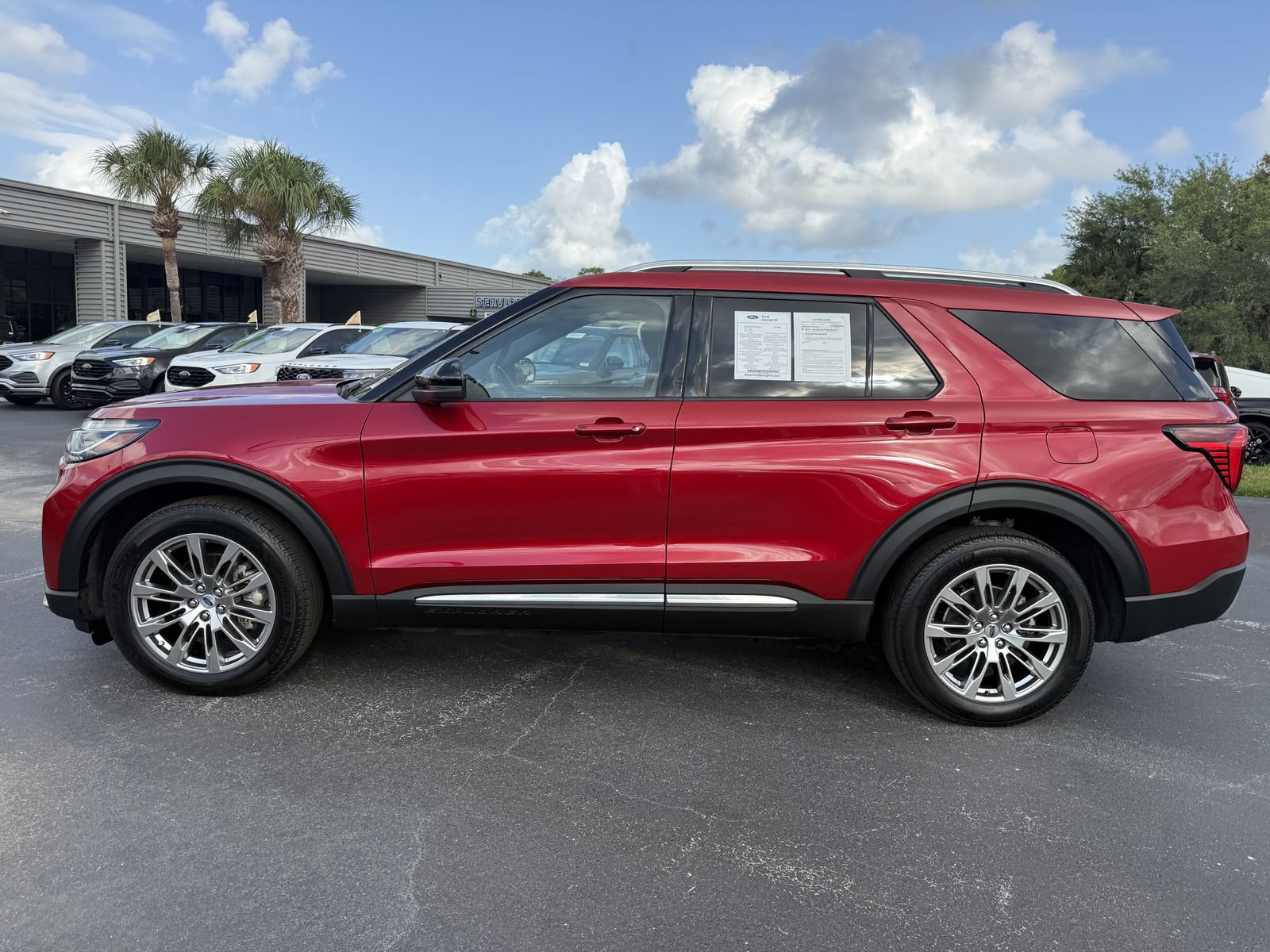 Certified 2025 Ford Explorer Platinum RWD image 7