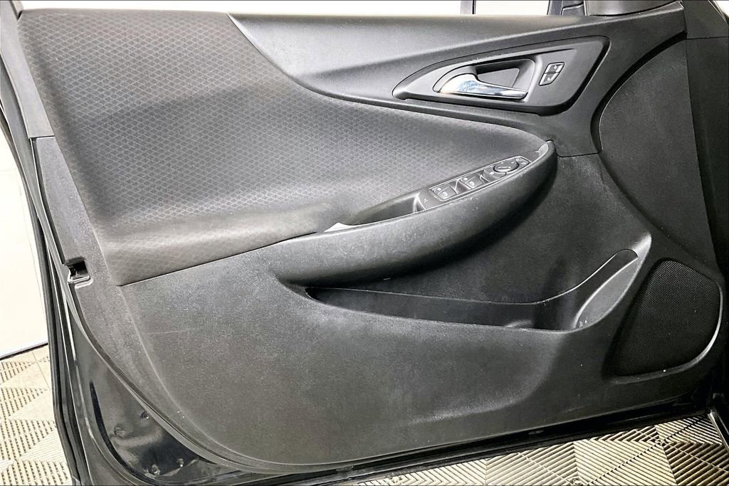 Used 2017 Chevrolet Malibu LS image 21