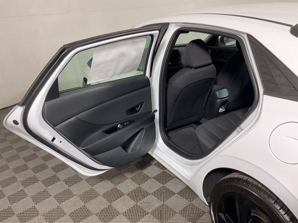 New 2026 Hyundai Elantra Sport FWD image 30