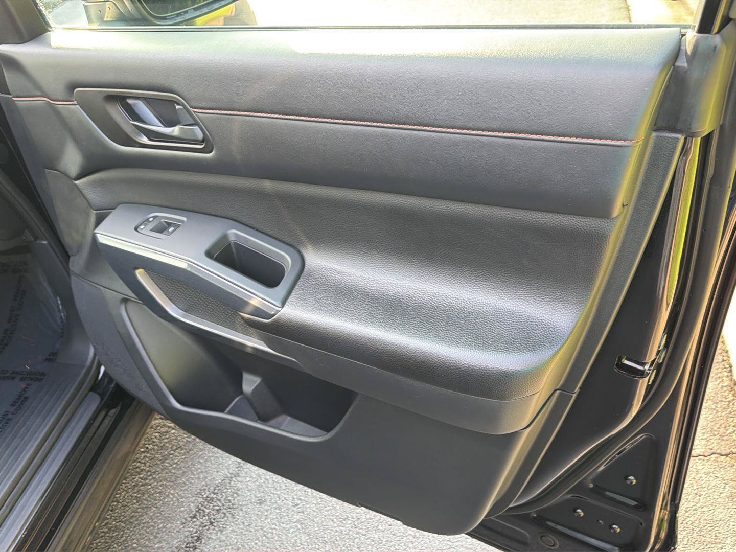 Used 2023 Nissan Pathfinder Rock Creek AWD/4WD image 12