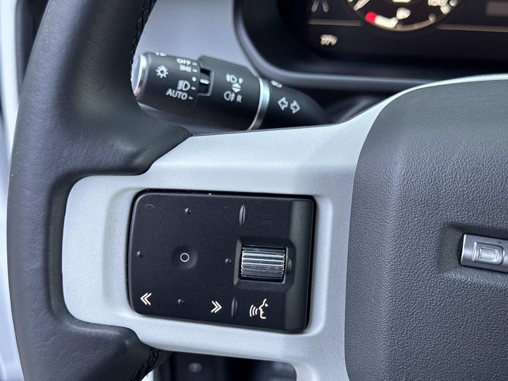 Certified 2023 Land Rover Defender 110 S AWD/4WD image 28