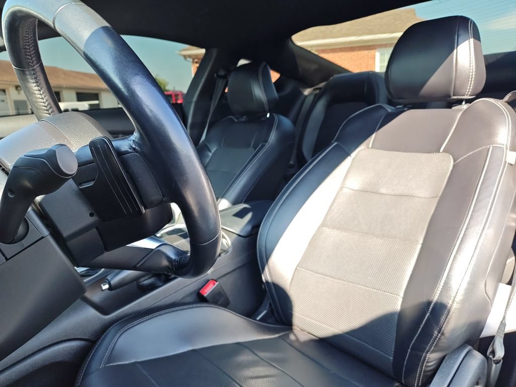 Used 2019 Ford Mustang GT Premium w/ Black Accent Package RWD image 13