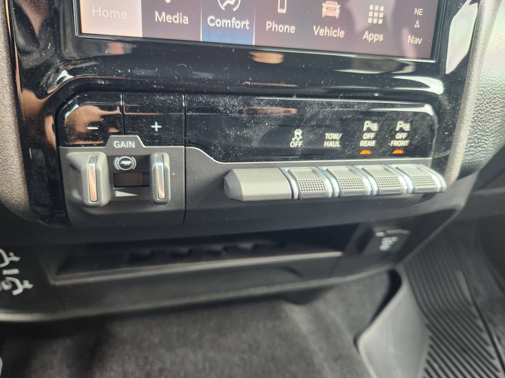 New 2026 RAM 2500 Tradesman AWD/4WD image 21