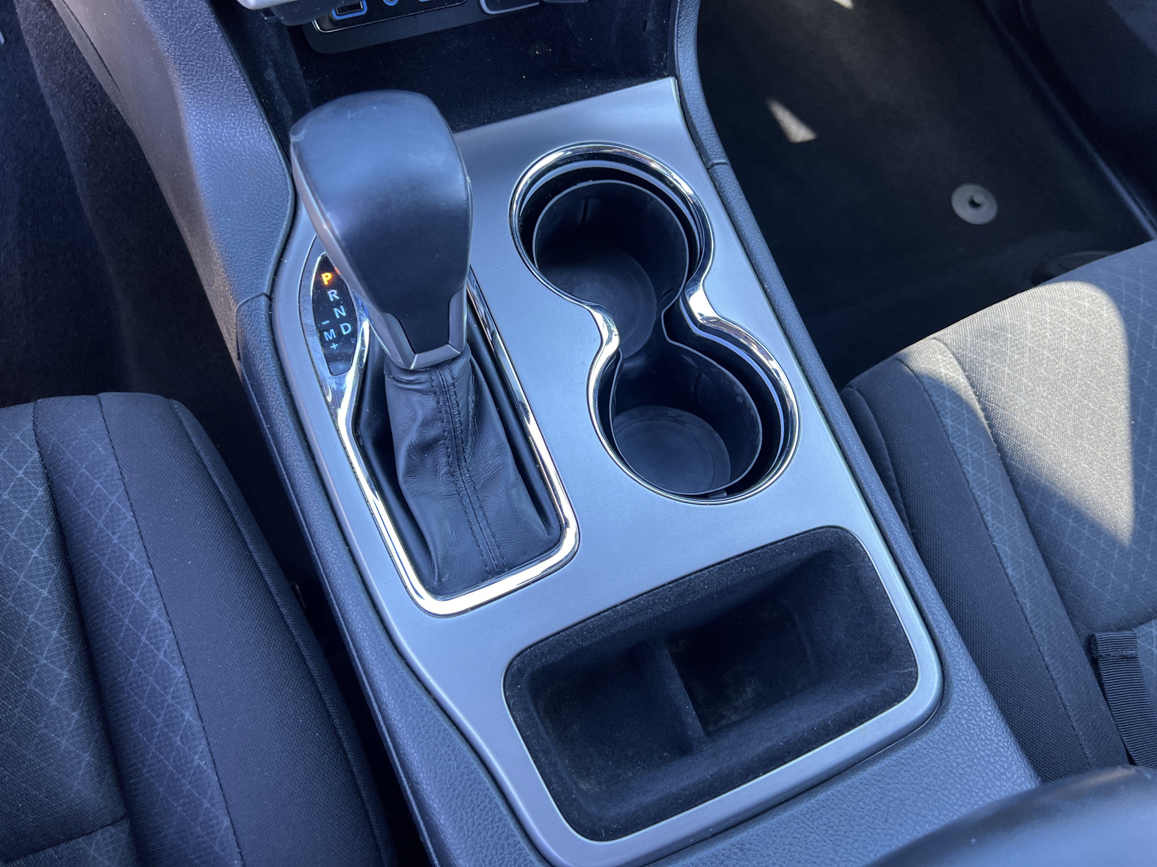 Used 2021 Jeep Grand Cherokee Laredo image 25