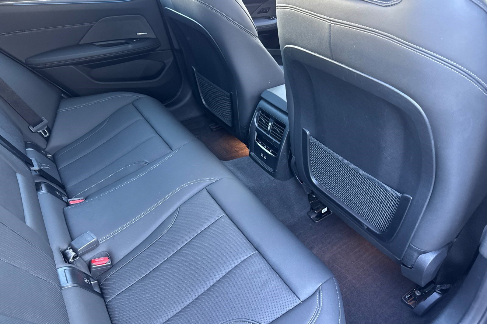 Certified 2024 BMW i4 M50 AWD/4WD image 33