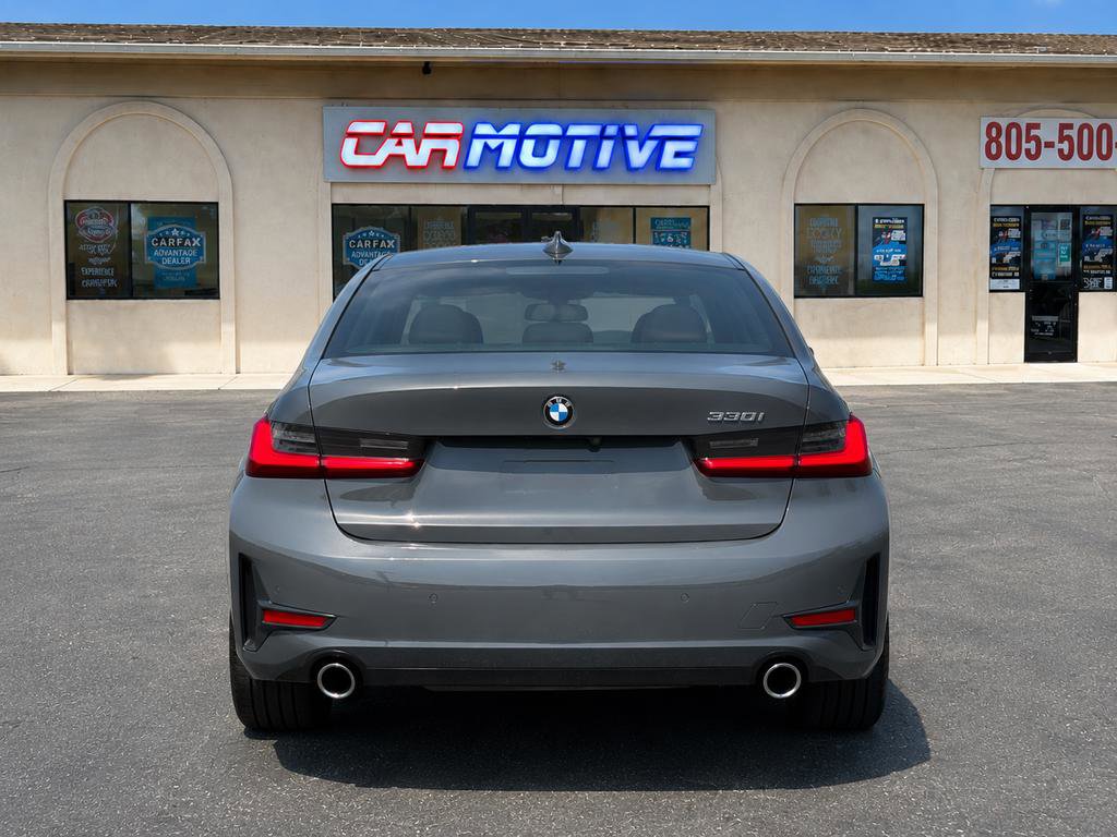 Used 2023 BMW 330i Sedan w/ Convenience Package RWD image 5