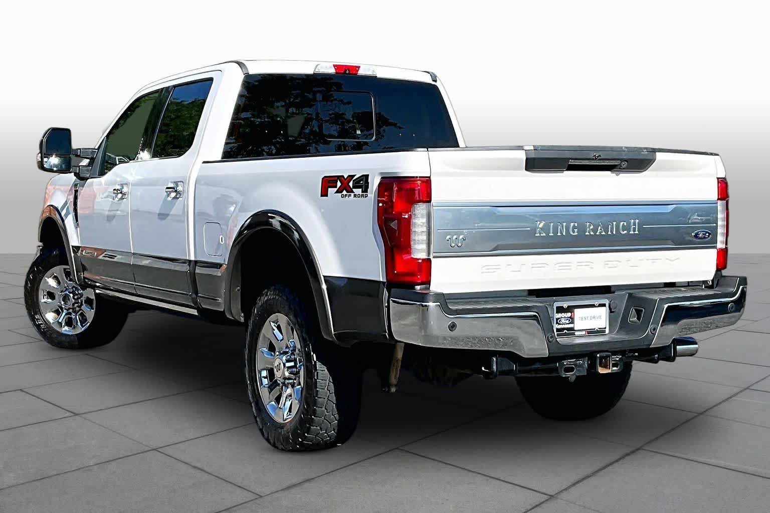 Used 2017 Ford F250 King Ranch w/ King Ranch Ultimate Package AWD/4WD image 11