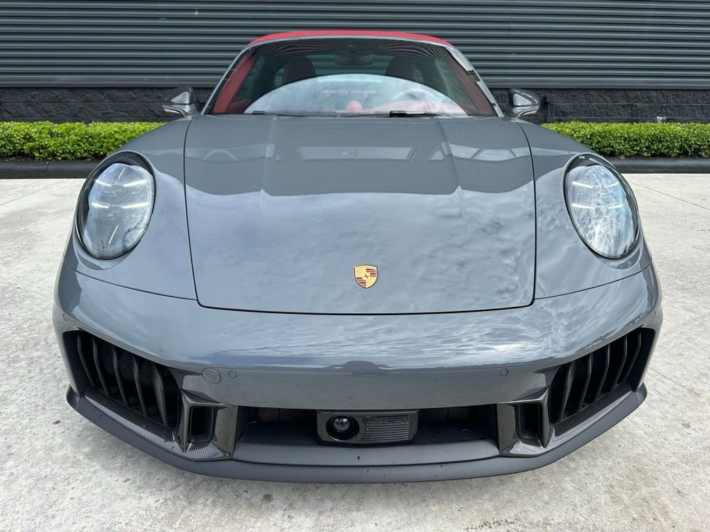 Certified 2025 Porsche 911 Targa 4 GTS AWD/4WD image 8