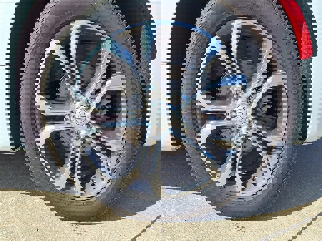 New 2026 Chrysler Pacifica Pinnacle image 34