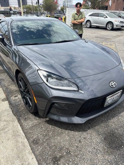 Used 2022 Toyota GR86 Premium w/ ALL Weather Mat Package (TMS) RWD image 2