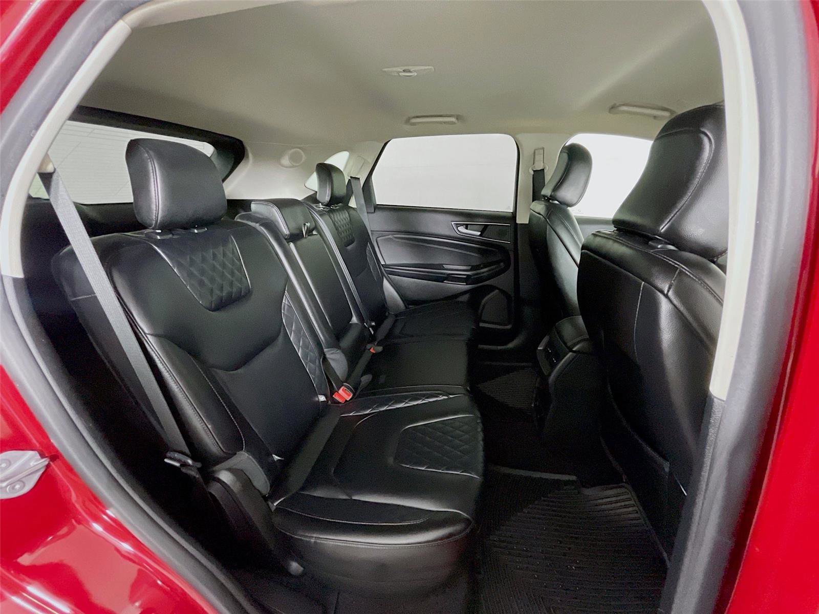 Used 2023 Ford Edge Titanium image 30