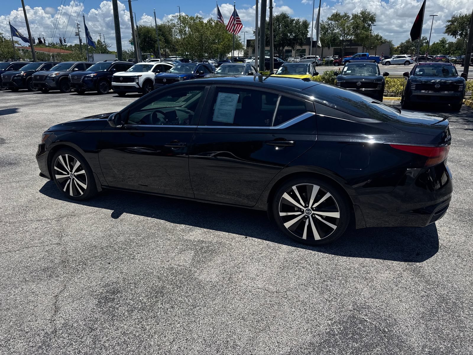 Used 2019 Nissan Altima 2.5 SR FWD image 18
