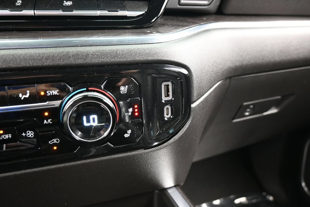 Used 2022 Chevrolet Silverado 1500 LTZ RWD image 33