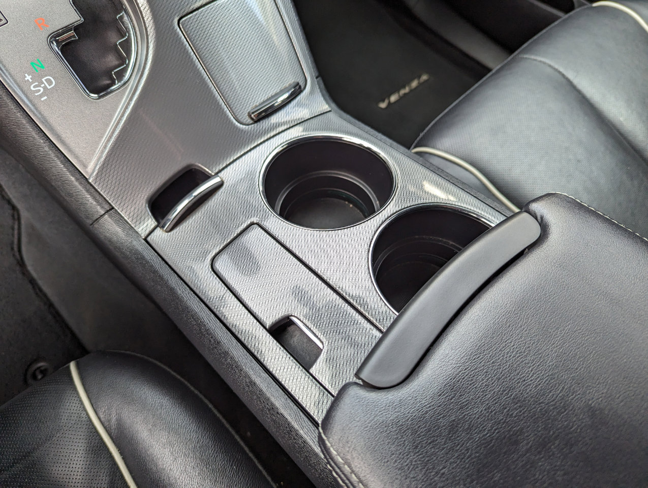 Used 2014 Toyota Venza Limited image 26