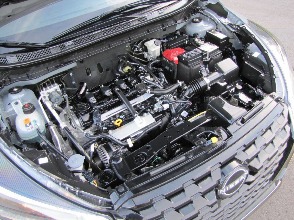 Used 2024 Nissan Kicks SR image 35