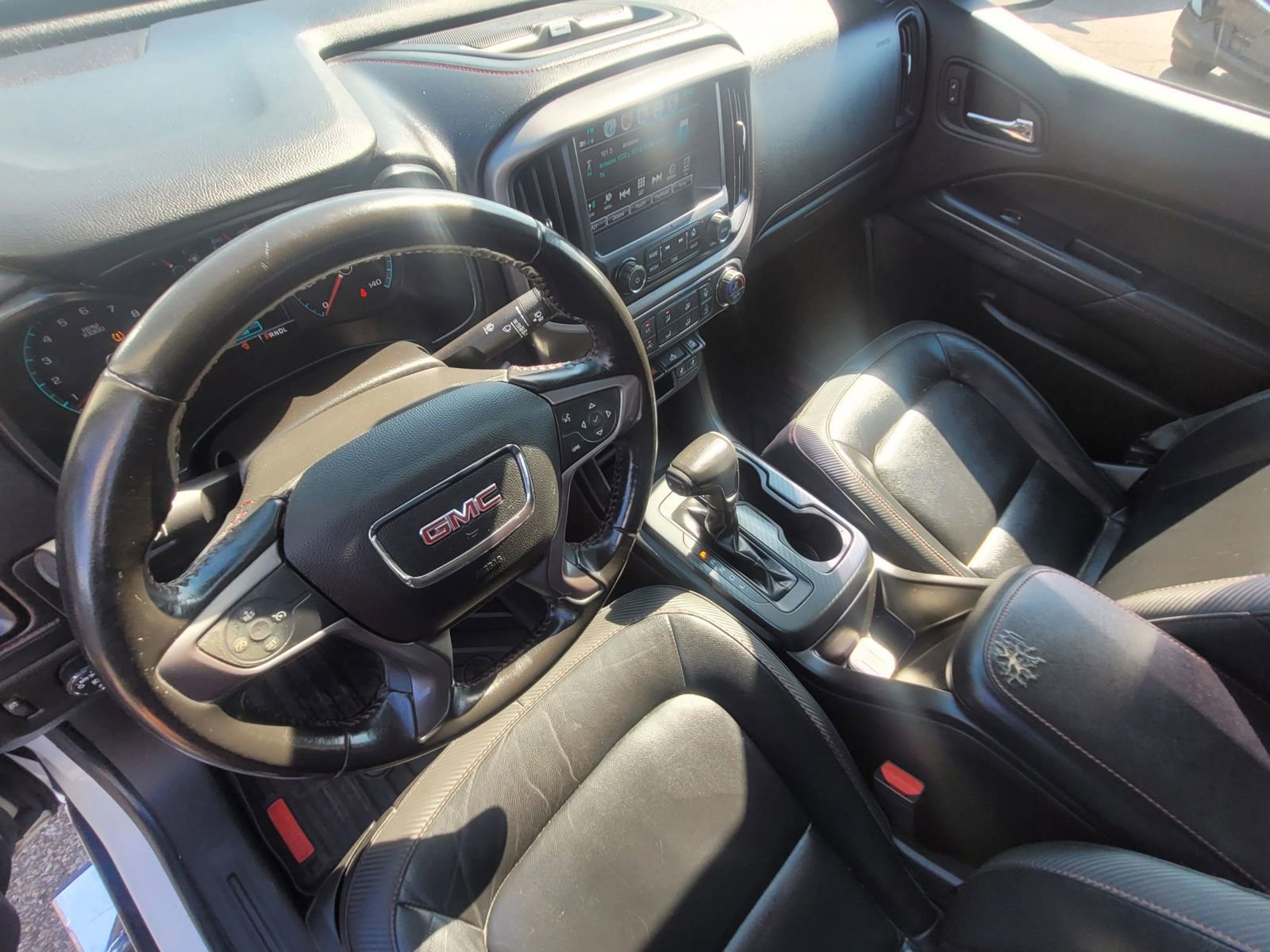Used 2018 GMC Canyon All Terrain w/ Trailering Package AWD/4WD image 19