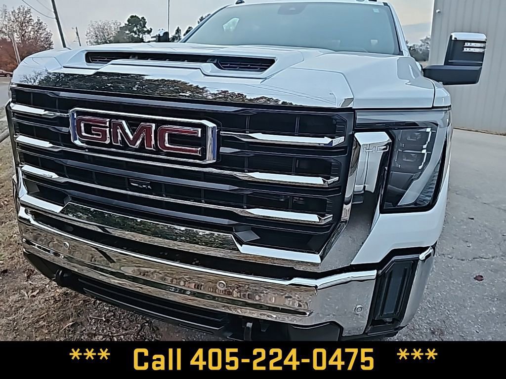 New 2026 GMC Sierra 2500 SLT image 2