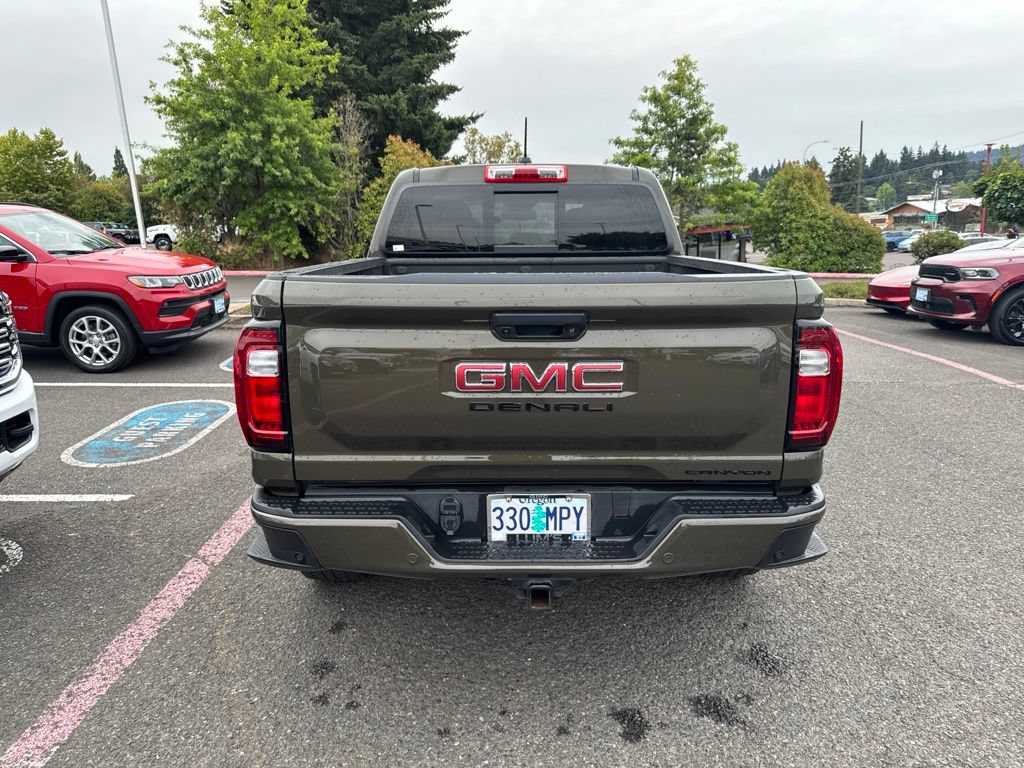 Used 2024 GMC Canyon Denali AWD/4WD image 7