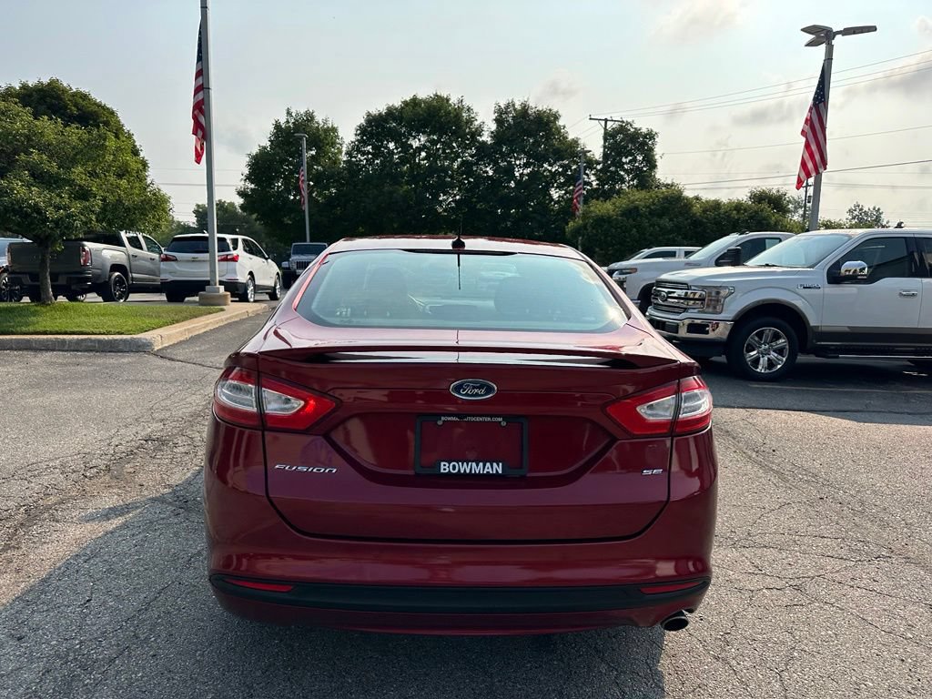 Used 2014 Ford Fusion SE w/ Equipment Group 201A FWD image 4