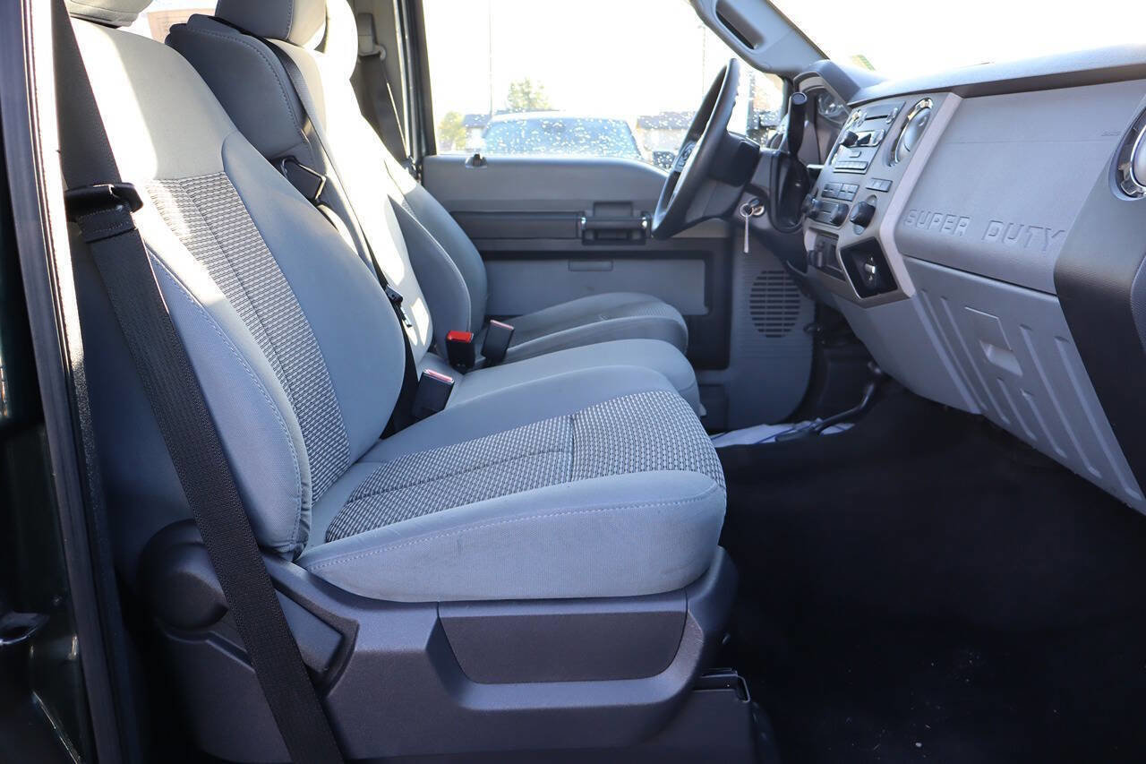 Used 2015 Ford F250 XLT w/ XLT Premium Package image 29