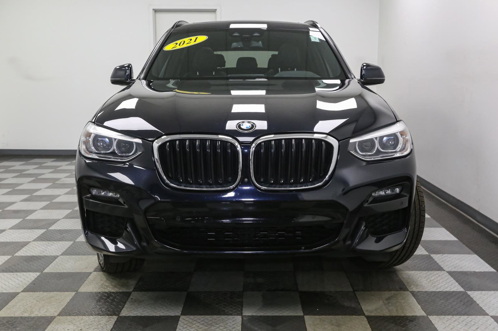 Used 2021 BMW X3 xDrive30i w/ M Sport Package image 3