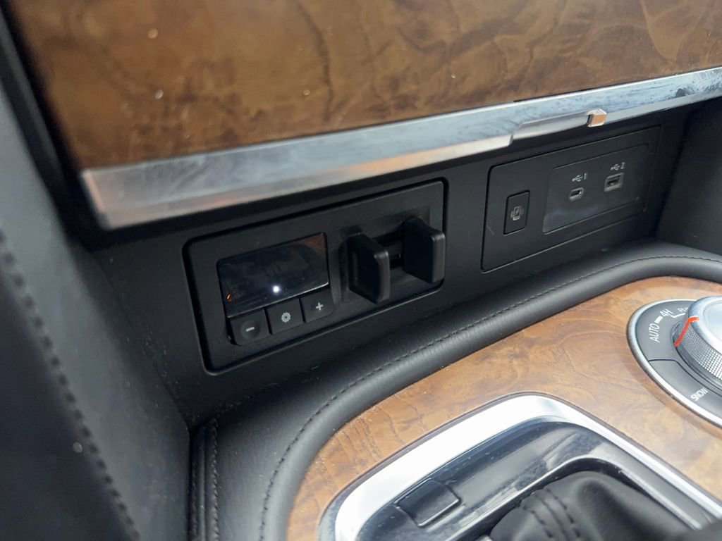 Used 2024 Nissan Armada SL image 72