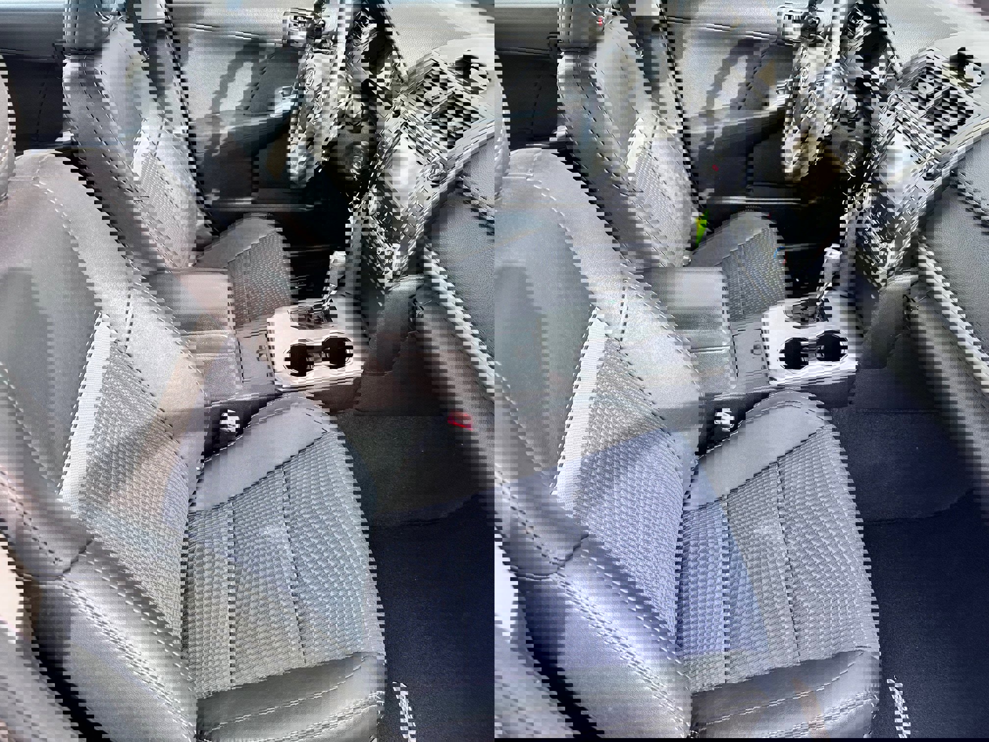 Used 2014 Toyota Camry SE image 9