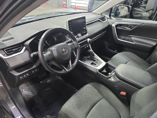 Used 2021 Toyota RAV4 XLE w/ Convenience Package AWD/4WD image 19