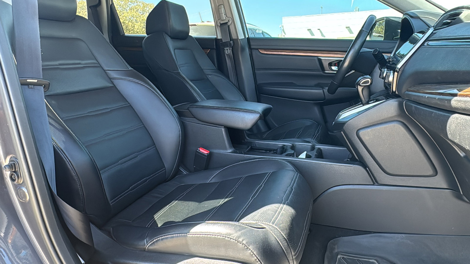 Used 2019 Honda CR-V Touring image 31