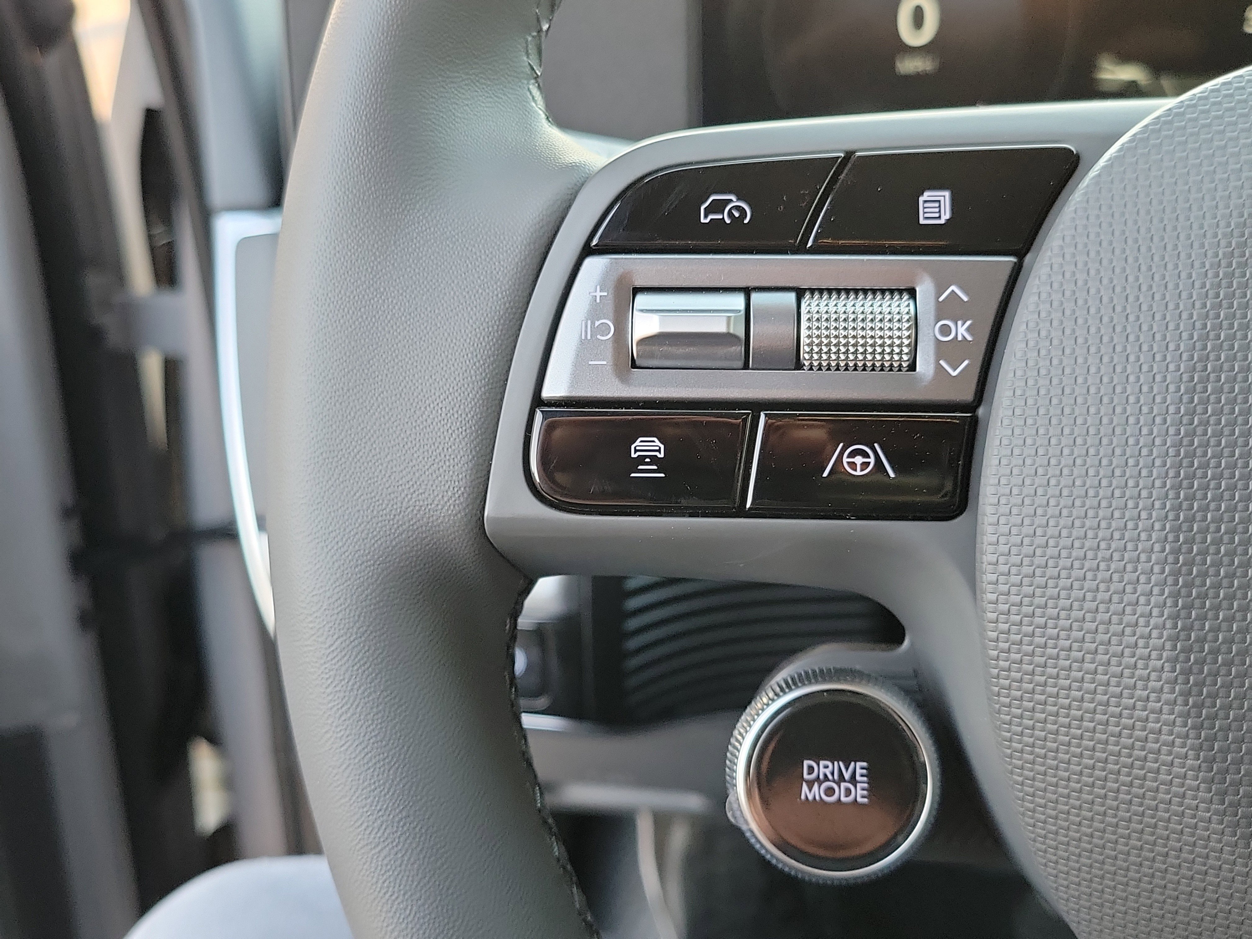 Certified 2025 Hyundai Ioniq 5 SEL image 9