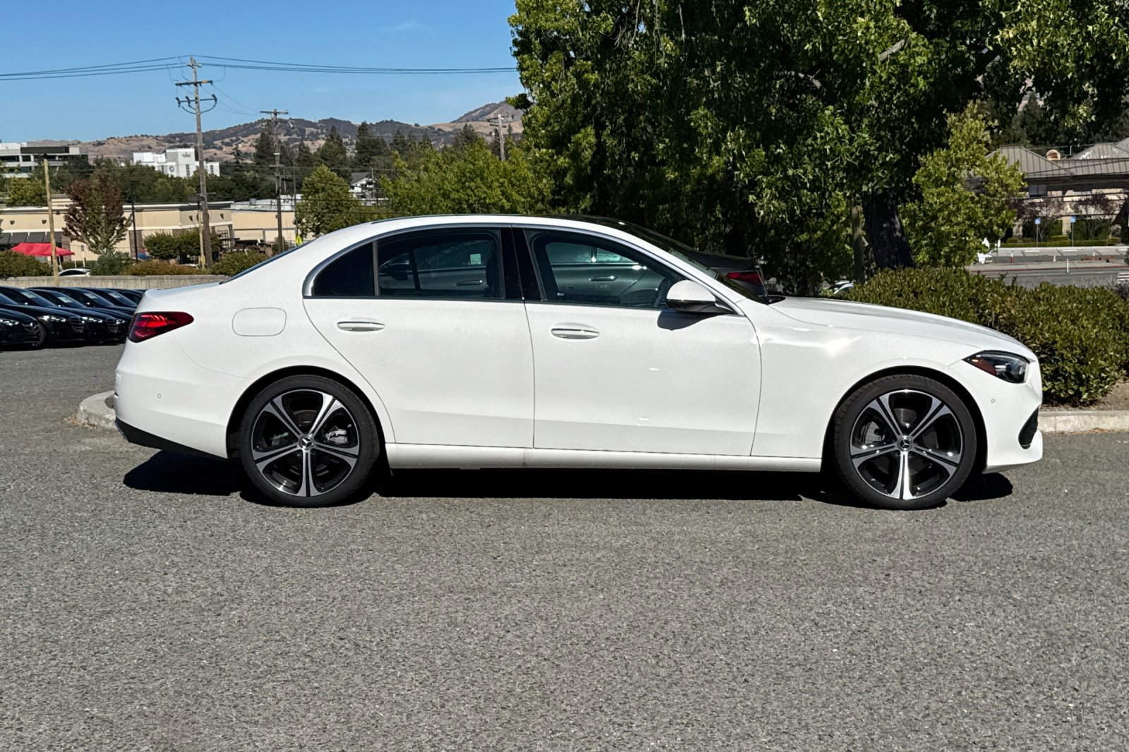 New 2025 Mercedes-Benz C 300 Sedan image 9