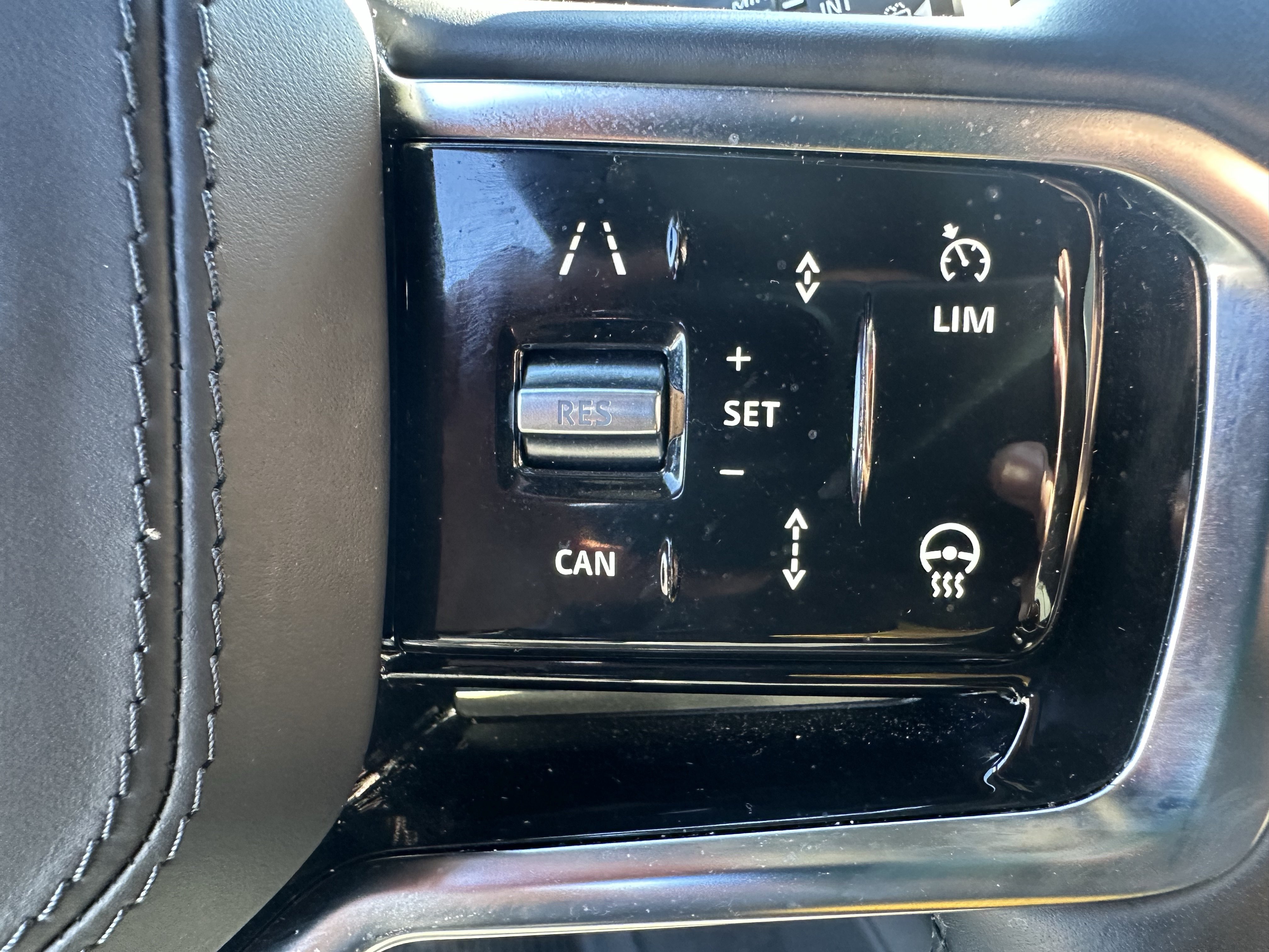 Certified 2026 Land Rover Range Rover Sport SE AWD/4WD image 21
