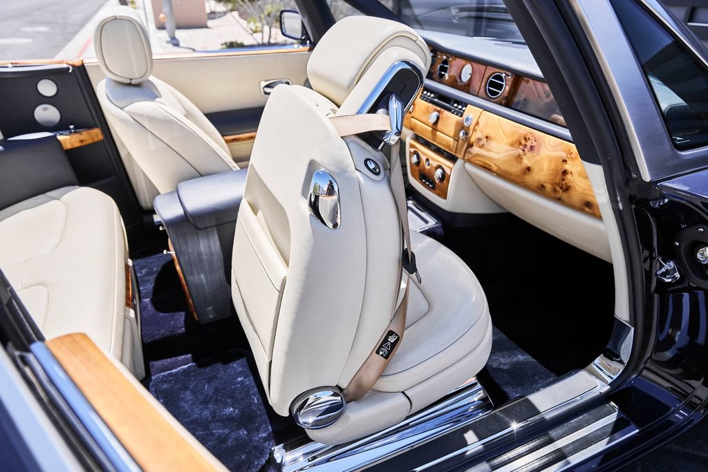 Used 2009 Rolls-Royce Phantom Drophead Coupe RWD image 46