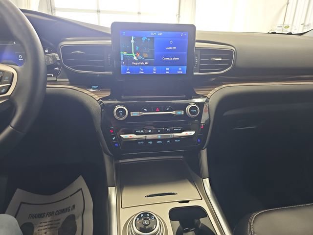 Certified 2023 Ford Explorer Limited w/ Class IV Trailer Tow Package AWD/4WD image 17