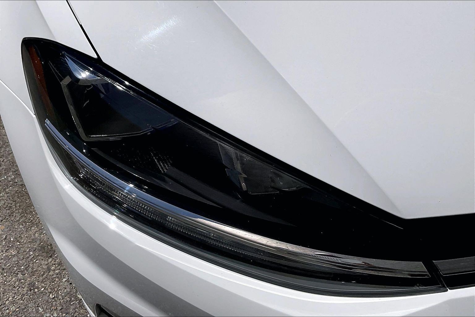 Certified 2021 Volkswagen Golf 4-Door FWD image 27
