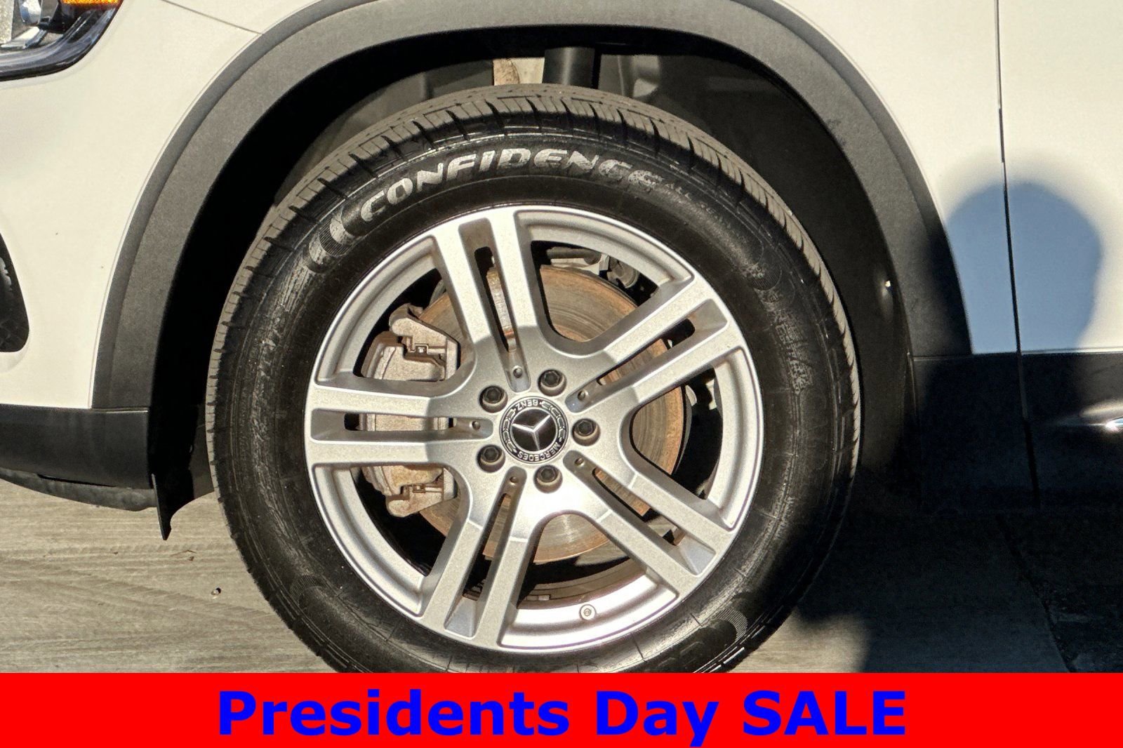 Used 2020 Mercedes-Benz GLB 250 4MATIC image 26