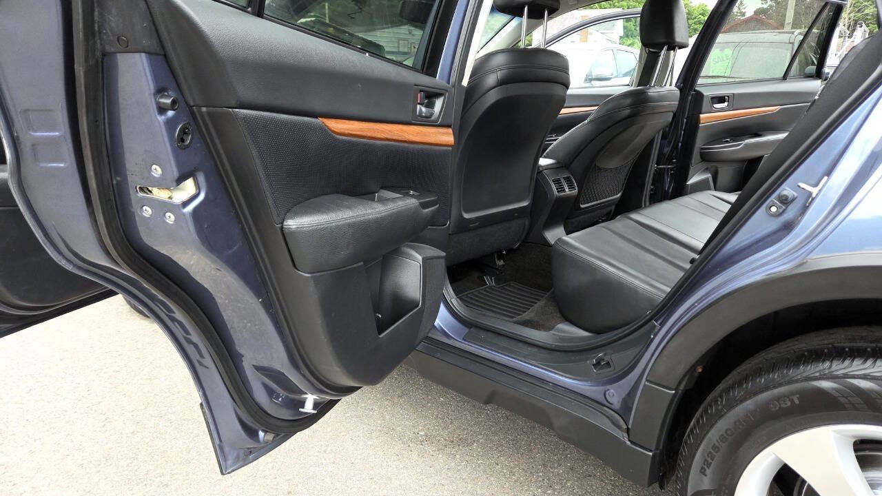 Used 2013 Subaru Outback 2.5i Limited w/ Moonroof Pkg AWD/4WD image 29