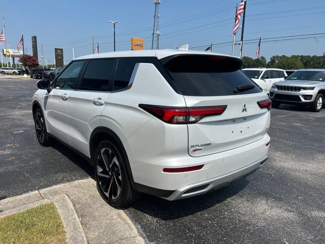 Used 2024 Mitsubishi Outlander SE AWD/4WD image 21