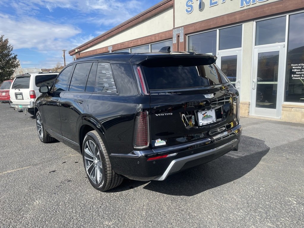 Used 2026 Cadillac Vistiq Sport w/ LPO, Floor Liner Package image 3