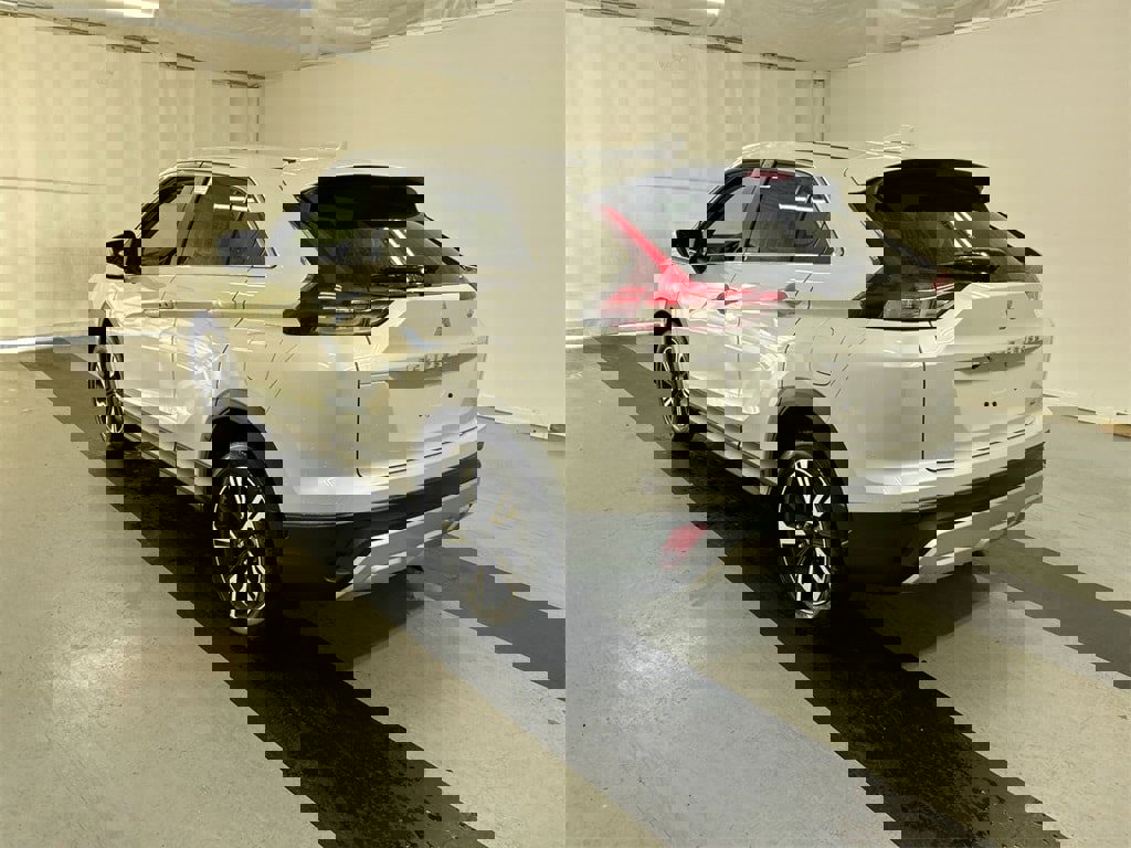 New 2026 Mitsubishi Eclipse Cross SE image 6