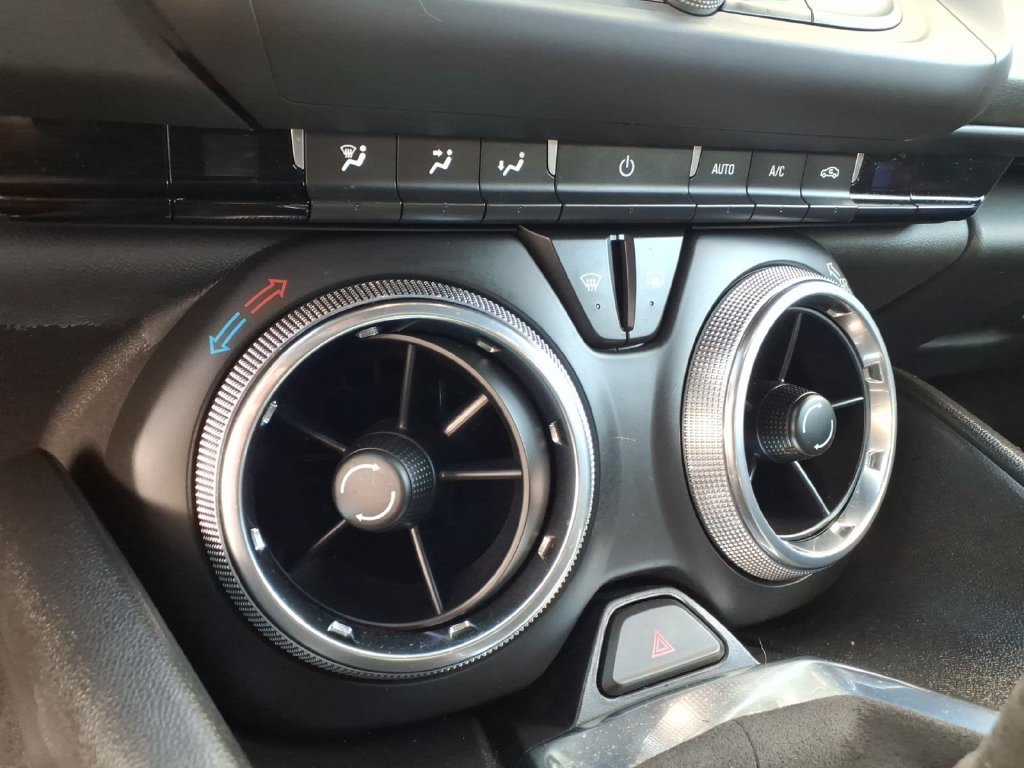 Used 2021 Chevrolet Camaro SS RWD image 20