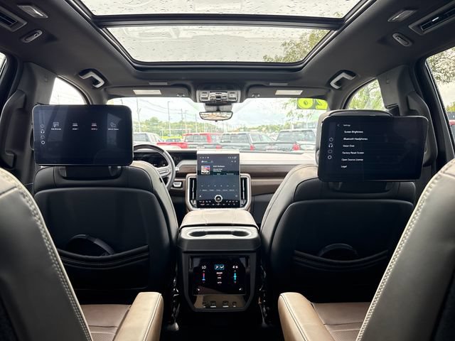 Used 2026 GMC Yukon Denali Ultimate AWD/4WD image 22